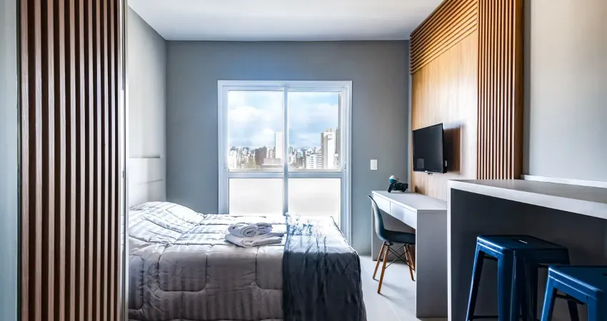 Lindo studio no mercês! alto padrão! perto de tudo o que você precisa!