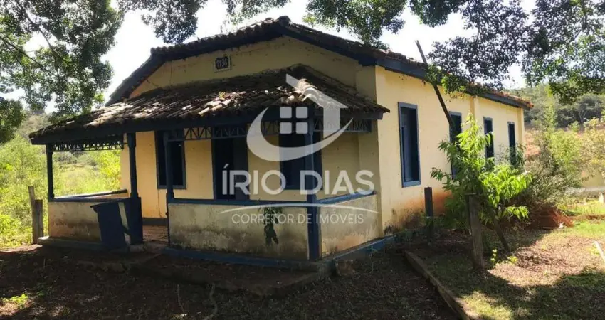 Fazenda à venda na Rodovia, 100, Zona Rural, Cordisburgo