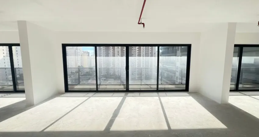 Ampla sala comercial 132m² otimo para escritorios, consultorios...