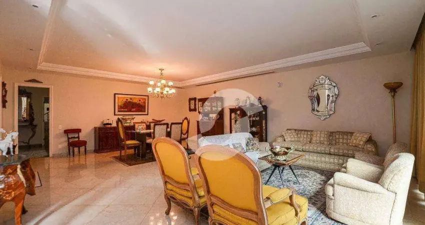 Casa Alto Padrão para Venda em Niterói, SÃO FRANCISCO, 4 dormitórios, 1 suíte, 1 banheiro, 2 vagas