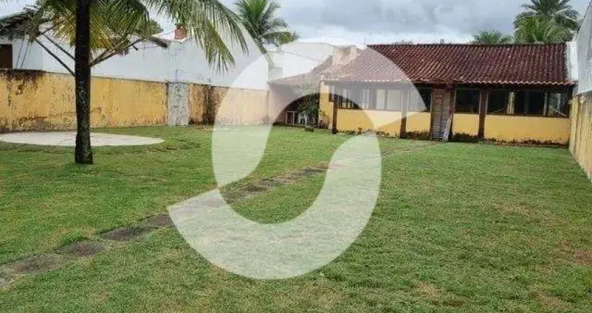Casa para Venda em Niterói, Camboinhas, 4 dormitórios, 1 suíte, 3 banheiros, 5 vagas