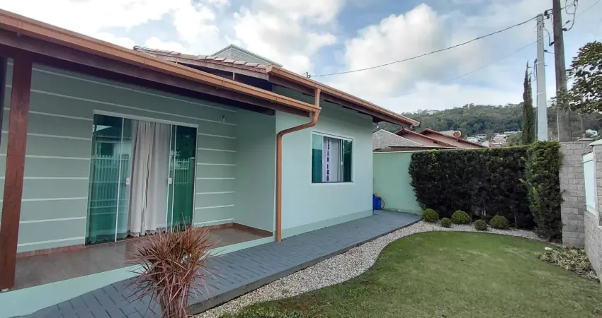 Uma residência moderna, espaçosa e com acabamentos de excelente qualidade — perfeita para quem busca conforto, privacidade e lazer em um só lugar  bairro ribeirão das pedras – indaial/sc!.