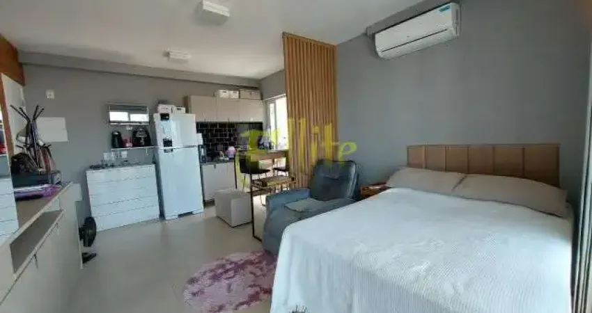 Apartamento sem mobília (apenas planejados) para VENDA na região da Aclimação em São Paulo!