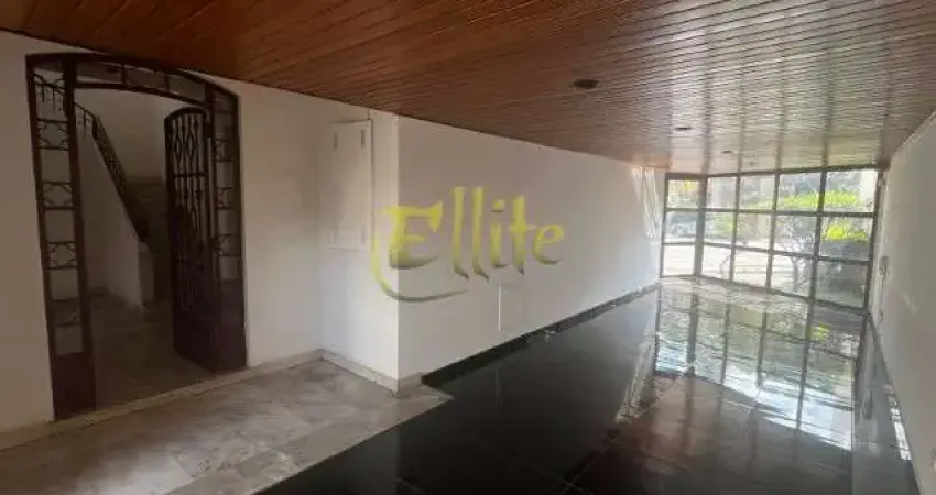 Casa Comercial de Luxo no Jardim América, São Paulo-SP: 14 Salas, 9 Banheiros, 10 Vagas de Garagem, 600m² de Área. Venha Conferir!
