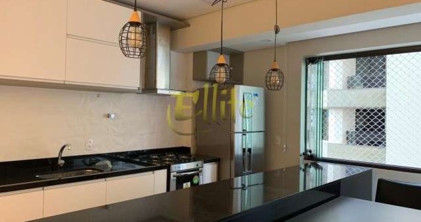 Flat à venda em Moema, totalmente mobiliado com serviços, próximo das faculdades INSPER e Anhembi Morumbi!