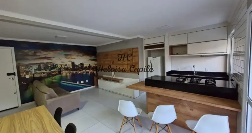 Apartamento mobiliado à venda – 2 quartos (1 suíte) com sacada e churrasqueira