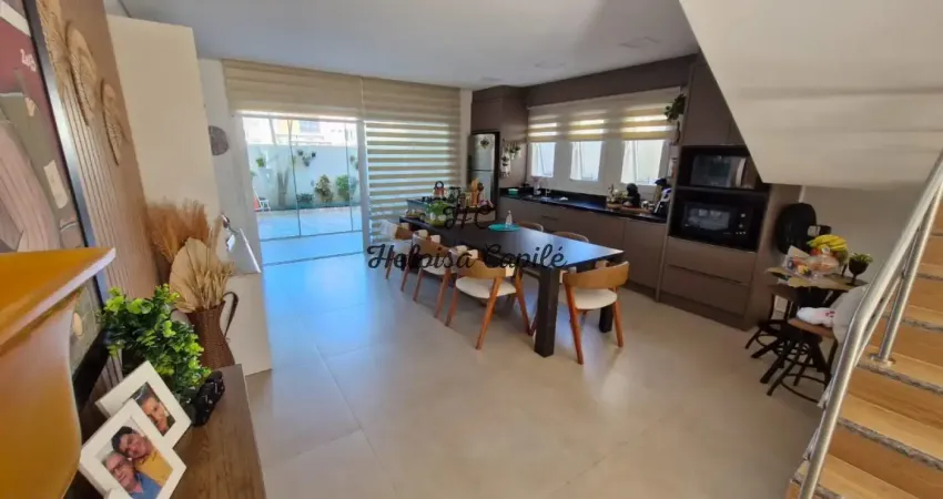 Sobrado dos sonhos à venda – mobiliado, espaçoso e pronto para morar!