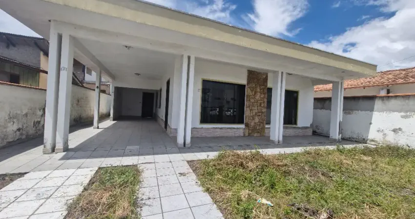 Casa a venda no centro de Navegantes SC