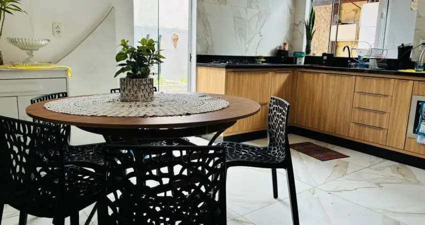 Casa com 3 quitinetes alugadas para venda no centro de navegantes sc