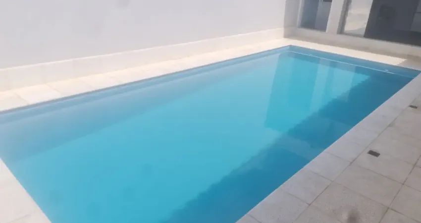 Vila margarida, paciência, casa com 250m2, 2 quartos, piscina, churrasqueira e garagem.