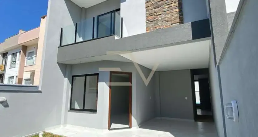 Sobrado alto padrão, 3 dormitórios com piscina no itacolomi