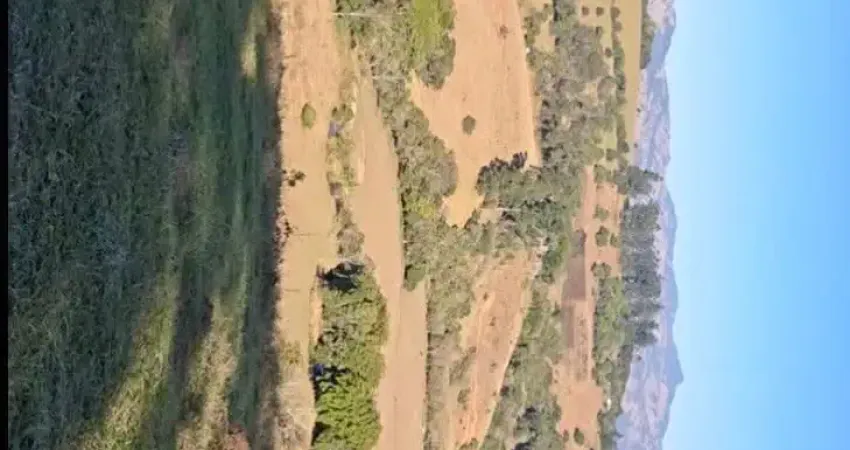 Terreno vista da serra , muito perto da cidade e com acesso facilitado