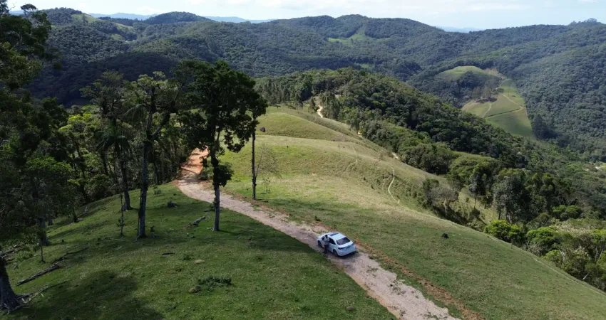 Chácara / sítio à venda na Praça João Adalgisio Phillipe, 20, Alto Varginha, São Pedro de Alcântara