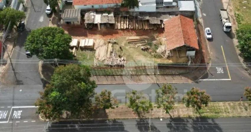 Terreno comercial à venda na Avenida Romulo Lupo, 212, Parque Laranjeiras, Araraquara