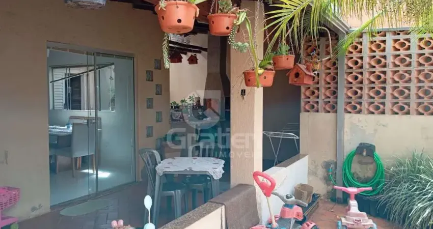 Casa com 3 quartos à venda na Avenida Hamilton Nelson David, 21, Residencial Acapulco, Araraquara