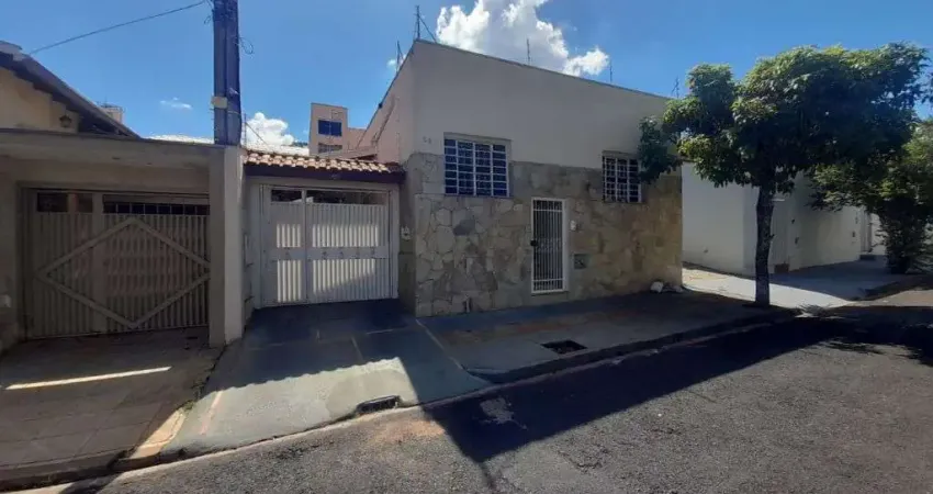 Casa comercial com 3 salas para alugar na Rua Angelina de Lacerda Carvalho, 59, Centro, Araraquara