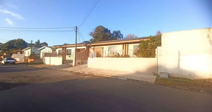 Casa com 3 quartos à venda na Rua Tocantins, Boqueirão, Guarapuava