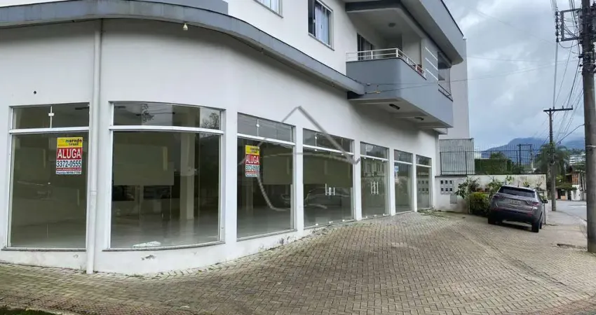 Sala comercial ampla para locação no bairro jaraguá esquerdo