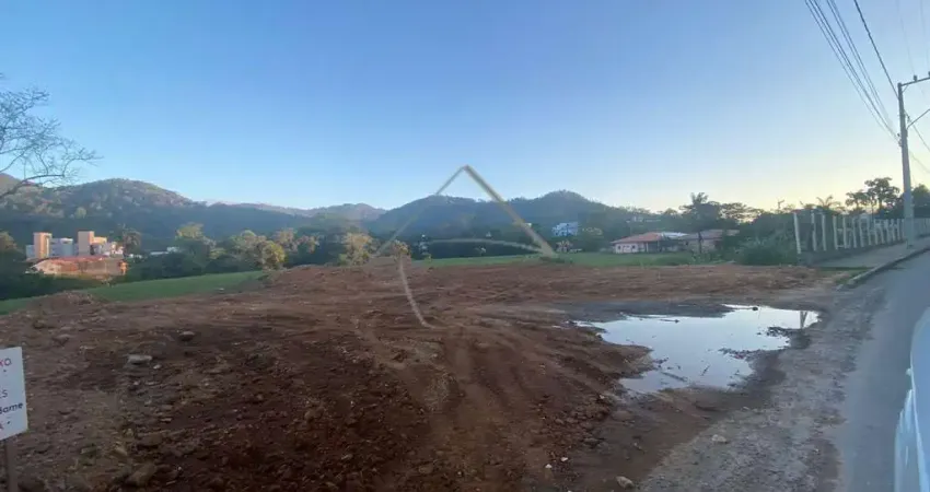 Terreno à venda no São Luís, Jaraguá do Sul 