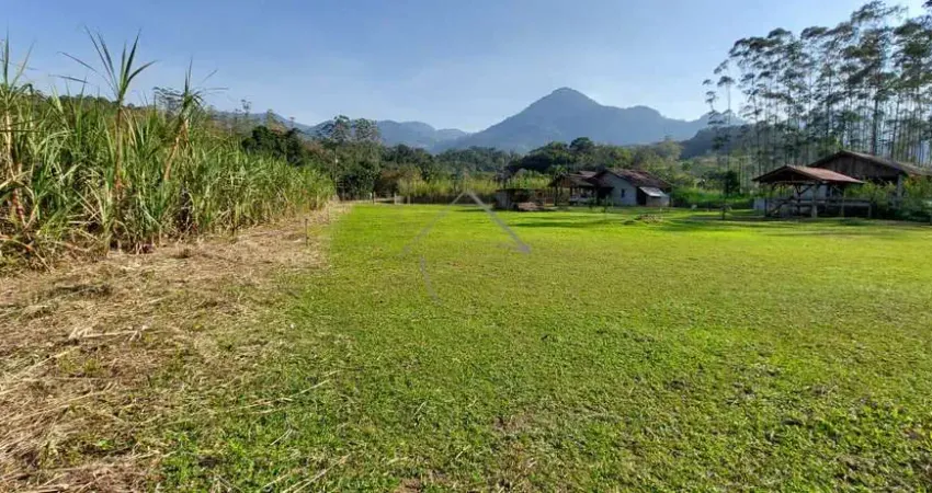 Ótima chácara à venda,32.000m2 com casa e riacho, rio da luz, jaragua do sul - sc