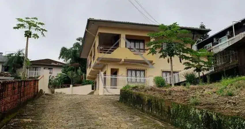 Casa com 4 quartos à venda no Jaraguá Esquerdo, Jaraguá do Sul 