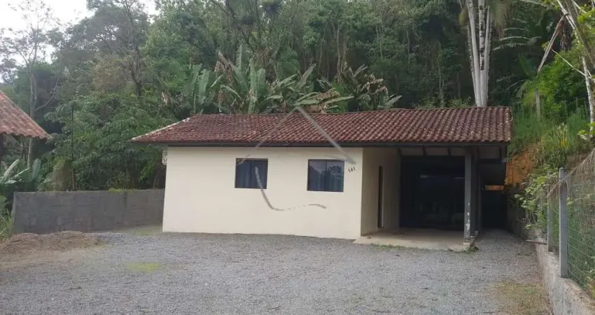 Casa com 2 quartos para alugar na Barra do Rio Cerro, Jaraguá do Sul 