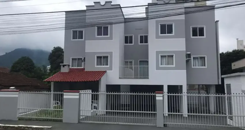 Apartamento com 3 quartos para alugar no Nova Brasília, Jaraguá do Sul 