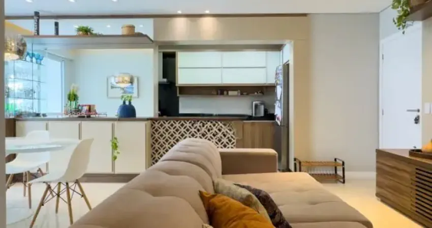 Apartamento de 3 dormitórios e duas vagas de garagem no Itacorubi