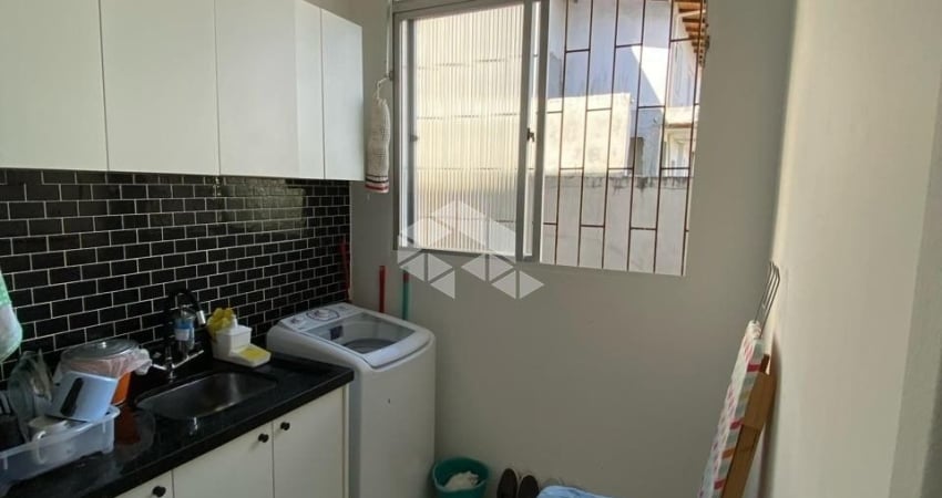 Apartamento 2 dormitórios no Centro de Florianópolis/SC