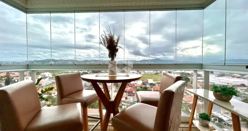 Apartamento com 3 dormitórios (1 suíte) com vista mar no novo estreito, em florianópolis - sc