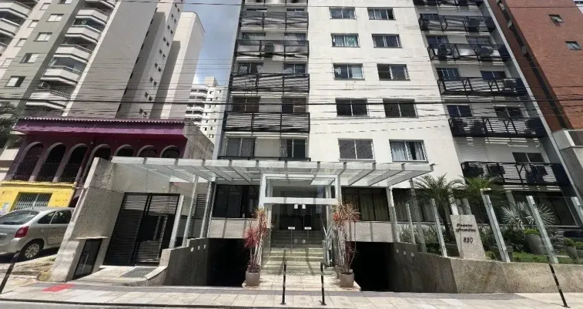 Lindo apartamento no centro, reformado 2 dormitorios, excelente oportunidade de investimento
