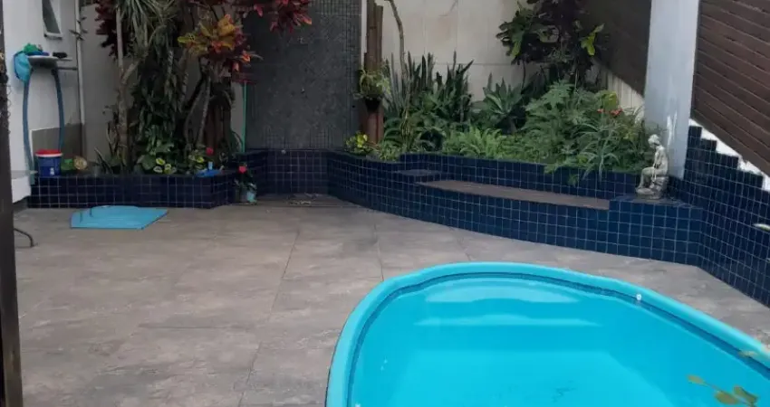 Excelente oportunidade: casa 4 dormitorios, sendo 2 suites no bairro joão paulo-florianopolis