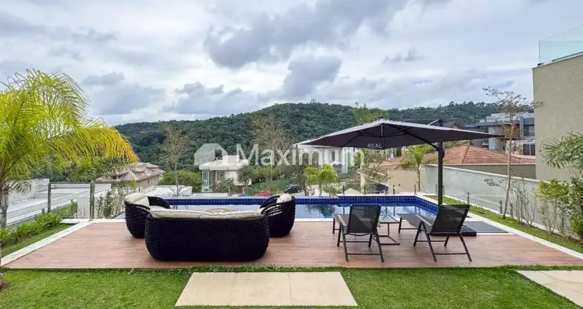 Casa em condomínio fechado com 4 quartos à venda no Alphaville, Santana de Parnaíba 