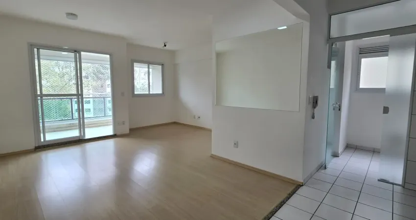 Pronto para morar , 69m² 3 dormitórios e 2 vagas demarcadas de garagem