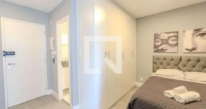 Kitnet / Stúdio à venda na Rua Santa Madalena, 72, Bela Vista, São Paulo