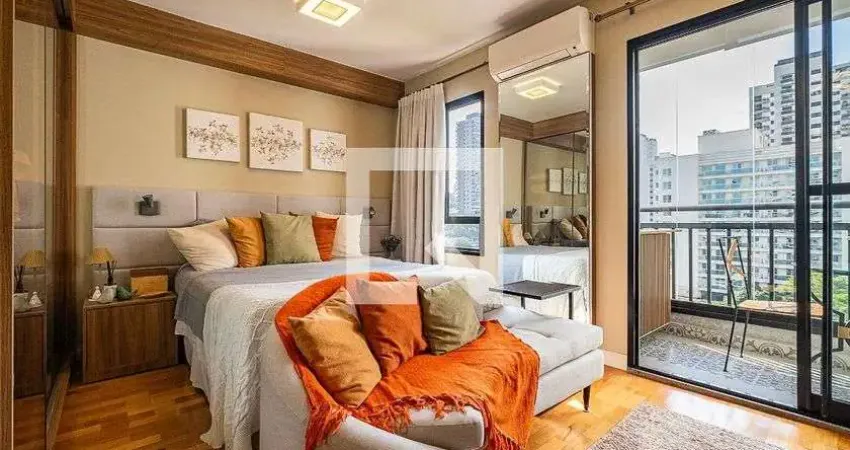 Kitnet / Stúdio à venda na Rua Cardeal Arcoverde, 857, Pinheiros, São Paulo