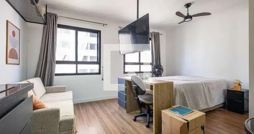 Kitnet / Stúdio à venda na Rua Alves Guimarães, 1348, Pinheiros, São Paulo