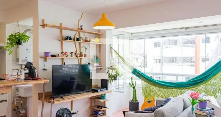 Kitnet / Stúdio à venda na Rua Professor Ciridião Buarque, 75, Vila Romana, São Paulo