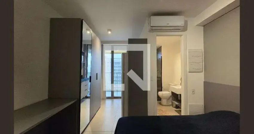 Kitnet / Stúdio à venda na Avenida dos Imarés, 383, Moema, São Paulo