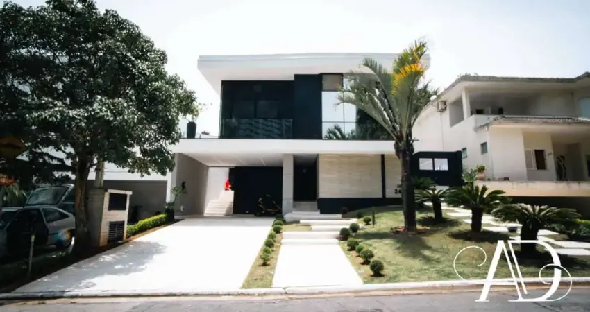 Casa em condomínio fechado com 4 quartos à venda no Alphaville, Santana de Parnaíba 