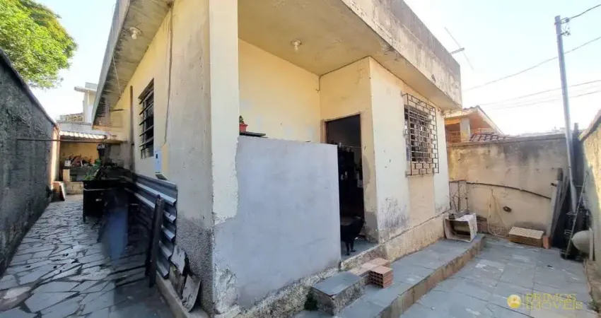 Casa com 3 quartos à venda na Nivalci dos Santos Pereira, 11, Minas Caixa, Belo Horizonte
