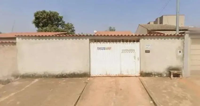 Casa com 2 quartos à venda na Rua Botucatu, 105, Jardim do Ingá, Luziânia