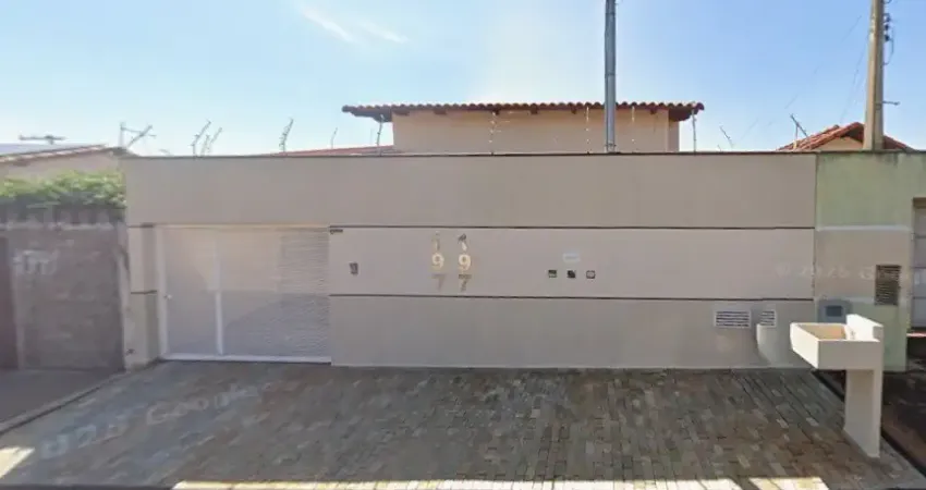 Casa com 3 quartos à venda na Rua André Mandin Teodoro, 197, Sol Nascente, Ituiutaba