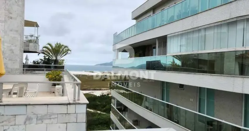 Braga - Cabo Frio/RJ - Cobertura com 4 dormitórios à venda.