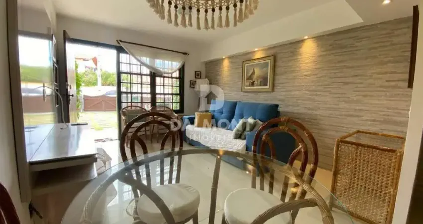 Peró - Cabo Frio - Casa de 3 quartos a duas quadras da Praia do Peró.