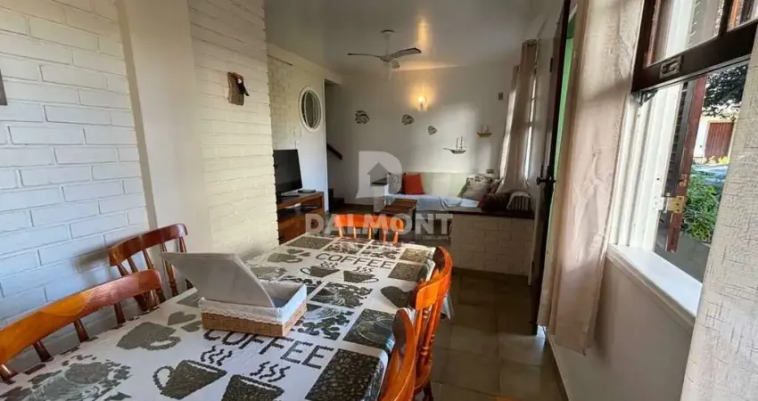 Peró  -  Cabo Frio - Maravilhosa casa triplex próximo a Praça do Moinho.