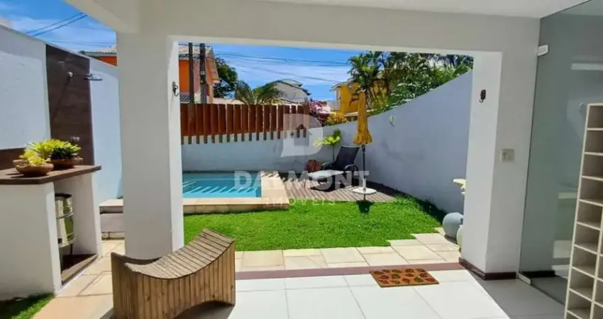 Palmeiras - Cabo Frio/RJ - Casa com 3 dormitórios à venda, 200 m² por R$ 2.000.000;