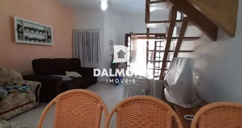 Peró - Cabo Frio - Casa em condomínio a poucos metros da Praia do Peró
