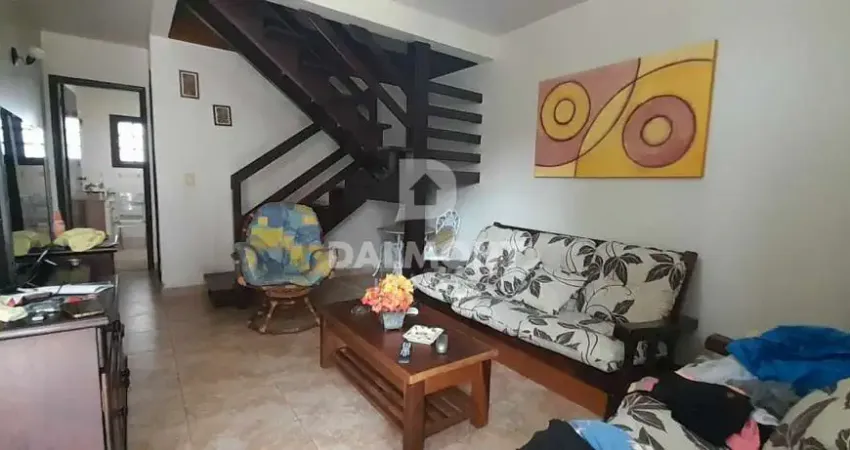 Peró - Cabo Frio - Casa triplex em condomínio fechado