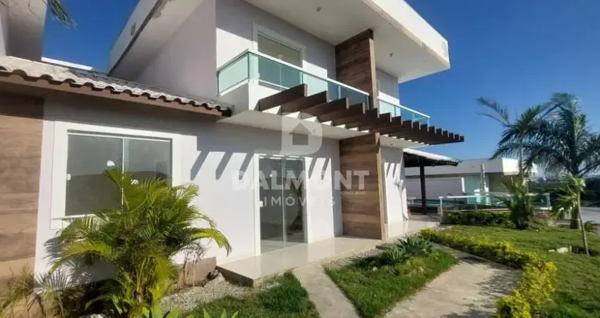 Casa em condomínio fechado com 3 quartos à venda na Piloto, 132, Peró, Cabo Frio